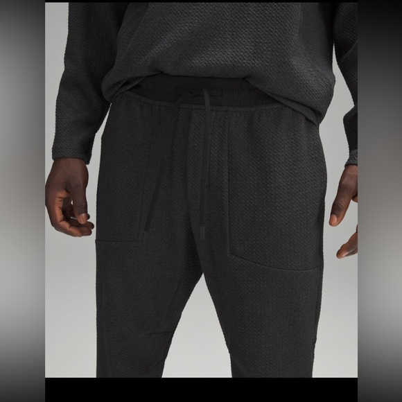 NWT! Mens Lululemon @Ease Jogger - Picture 4 of 9